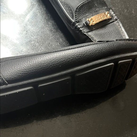Jones New York Black Loafers with Gold Detail - Picture 4 of 6